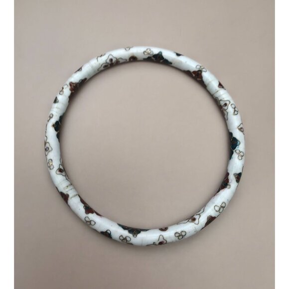 Vintage White Cloisonne Enamel Bangle Bracelet With Floral Design - Picture 2 of 6